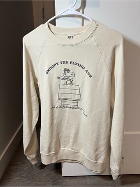 UNIQLO UT Snoopy Flying Ace Cream Graphic Crewneck Sweatshirt